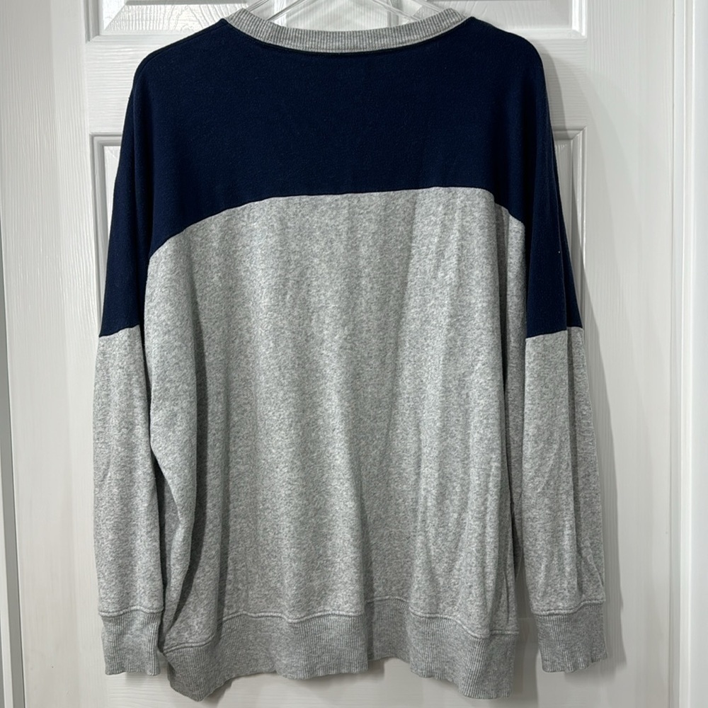Aerie oversized relaxed sweater size L (T1) - Picture 3 of 5